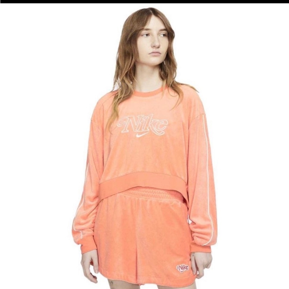 NWOT Nike Retro Terry Cropped Sweatshirt | Size Small